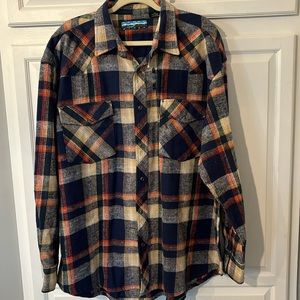 Sandy River Men’s plaid flannel shirt. Sz 2XL. New w/tags from 2007. Great shirt